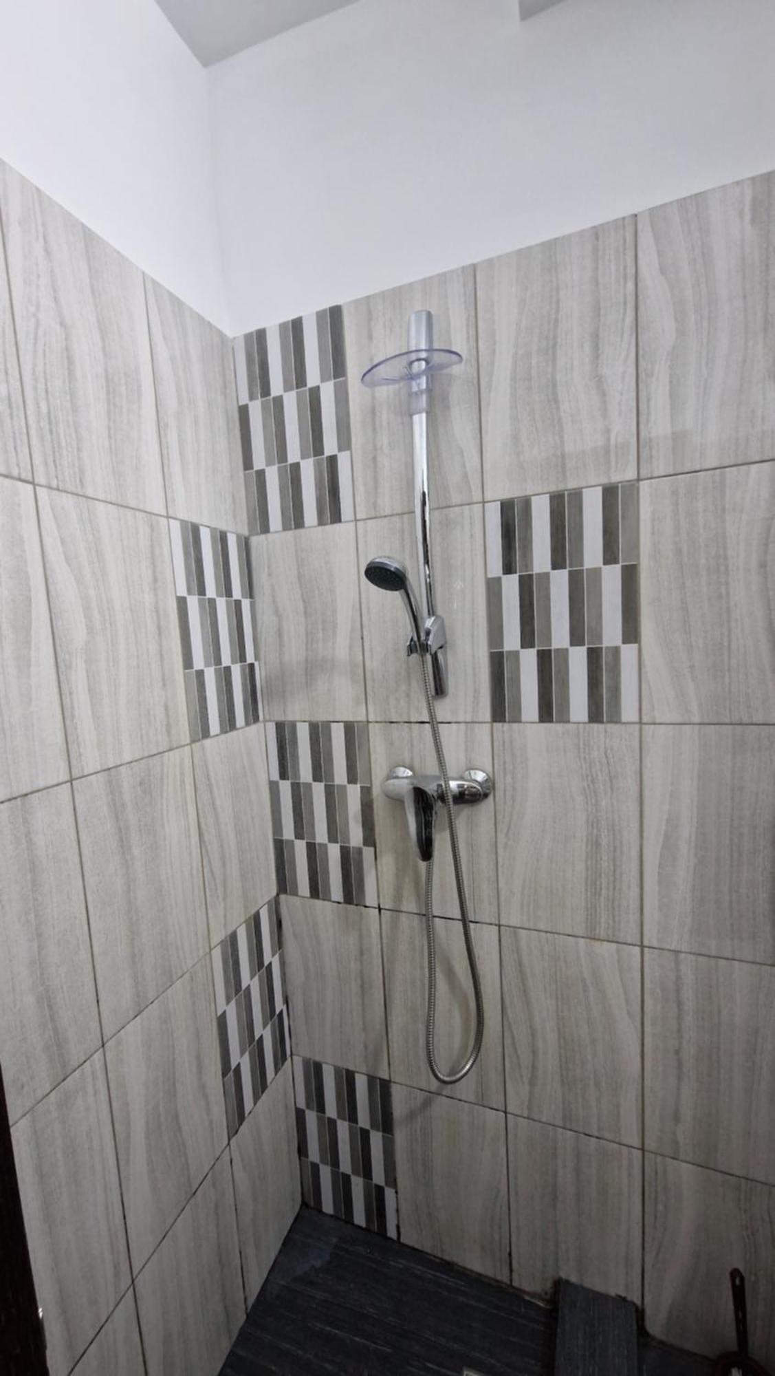 Apartament Back Галац Экстерьер фото